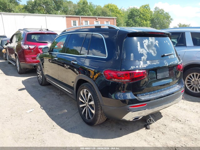 2023 MERCEDES-BENZ GLB 250 4MATIC 3