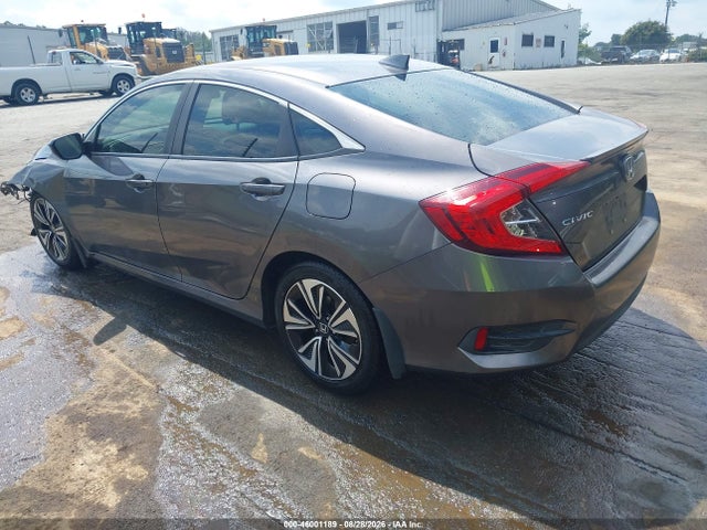 2018 Honda CIVIC EX-T — фото 3