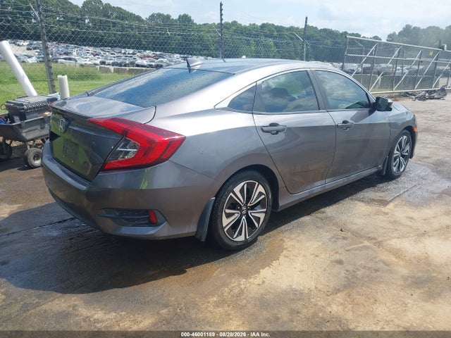 2018 Honda CIVIC EX-T — фото 4
