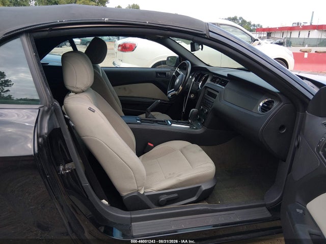2014 FORD MUSTANG V6 照片 5