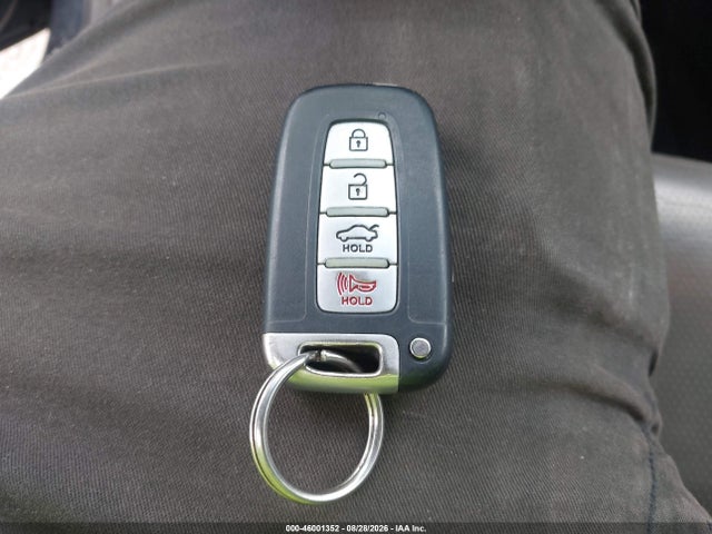2012 Hyundai SONATA LIMITED 照片 11