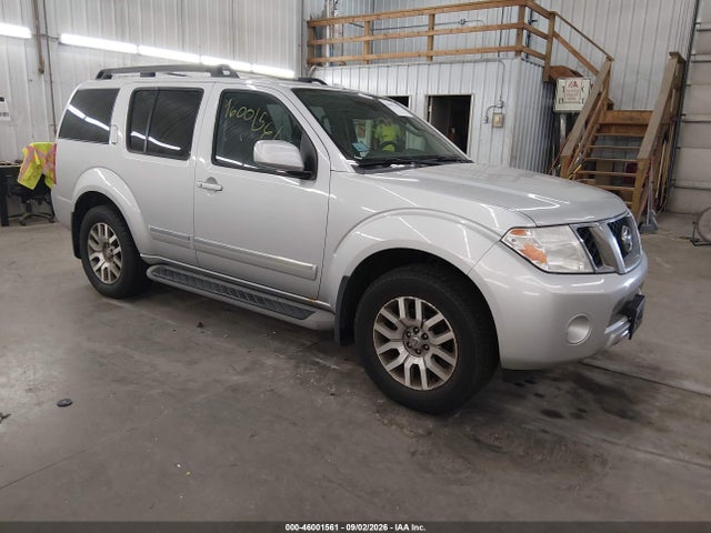 2012 NISSAN PATHFINDE LE