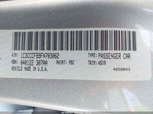2015 Chrysler 200 LX — фото 9
