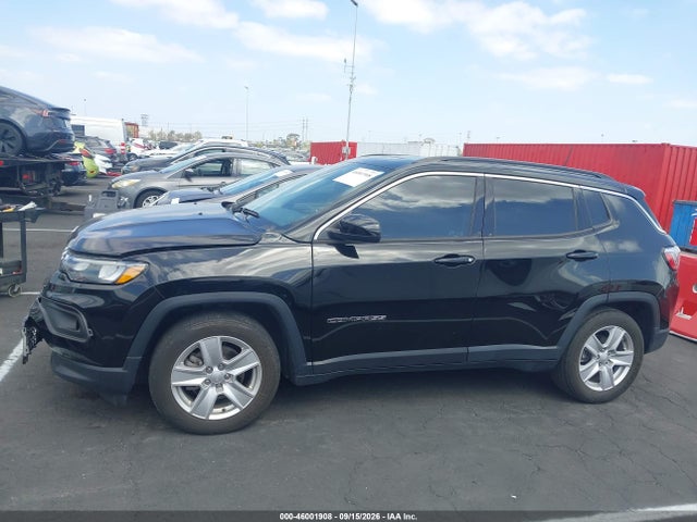 2022 JEEP COMPASS LATITUDE FWD 14