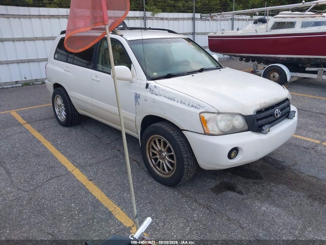 2003 TOYOTA HIGHLANDE 