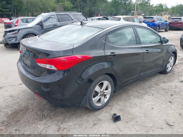 2013 Hyundai ELANTRA GLS — фото 4