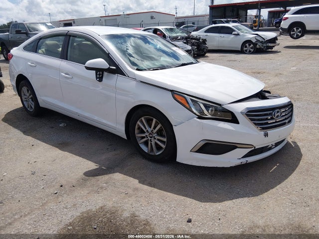 2017 HYUNDAI SONATA SE