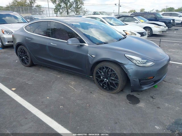 2018 TESLA MODEL 3 LONG RANGE/PERFORMANCE