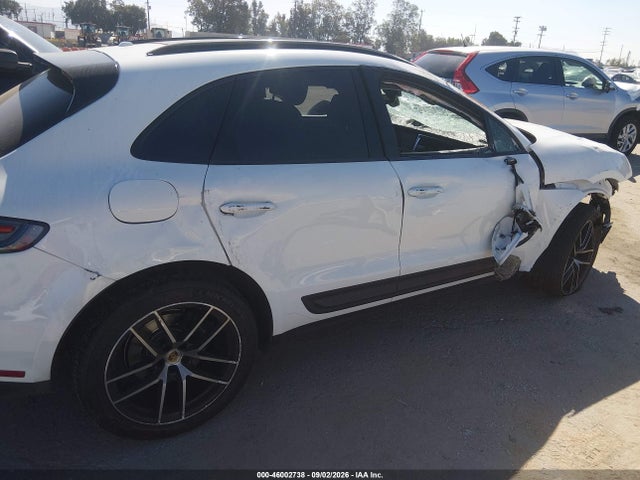 2024 PORSCHE MACAN T 13