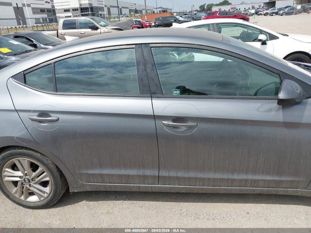 2019 HYUNDAI ELANTRA SEL 13