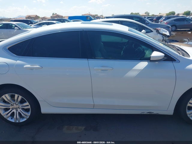 2015 Chrysler 200 LIMITED — фото 13
