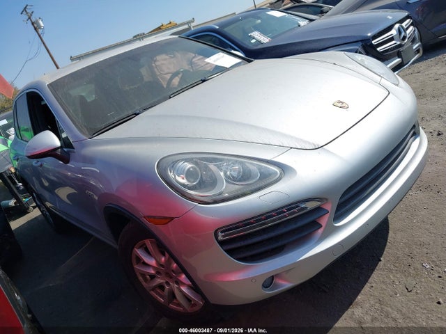 2013 PORSCHE CAYENNE S