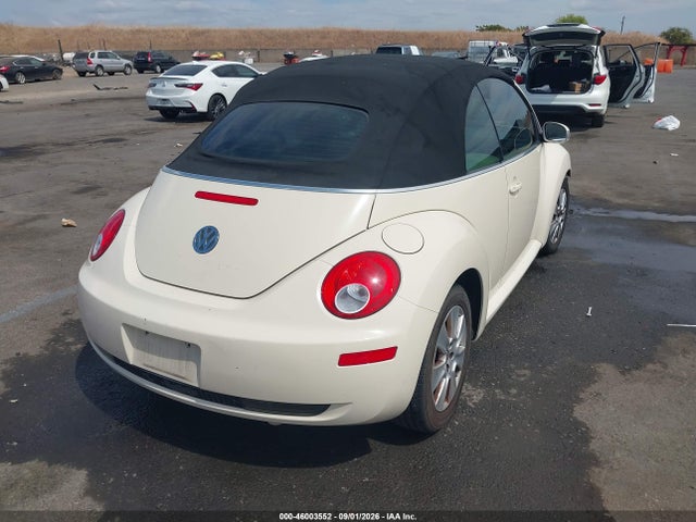 2010 Volkswagen NEW BEETLE 2.5L photo 4