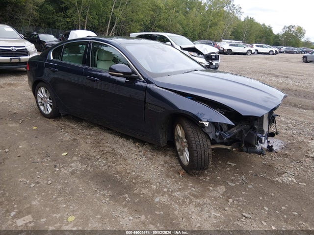 2017 JAGUAR XE 25T PREMIUM