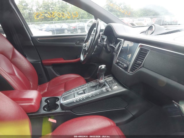 2017 PORSCHE MACAN GTS 5