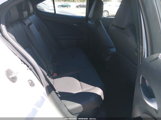 2026 LEXUS UX 300H 8