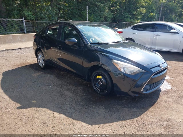 2017 TOYOTA YARIS 