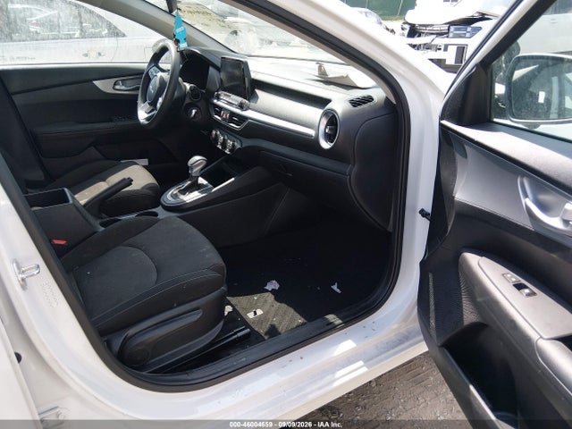 2023 KIA FORTE LXS 5
