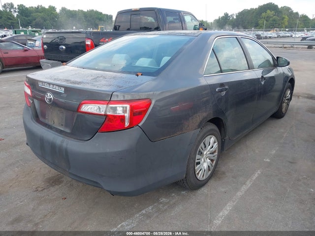 2012 Toyota CAMRY L photo 4
