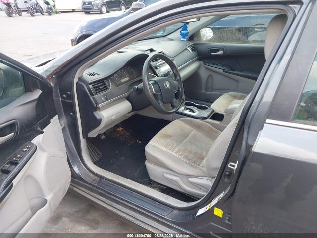 2012 Toyota CAMRY L photo 5
