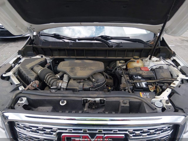 2017 GMC ACADIA DENALI 10
