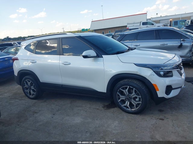 2022 KIA SELTOS EX 13