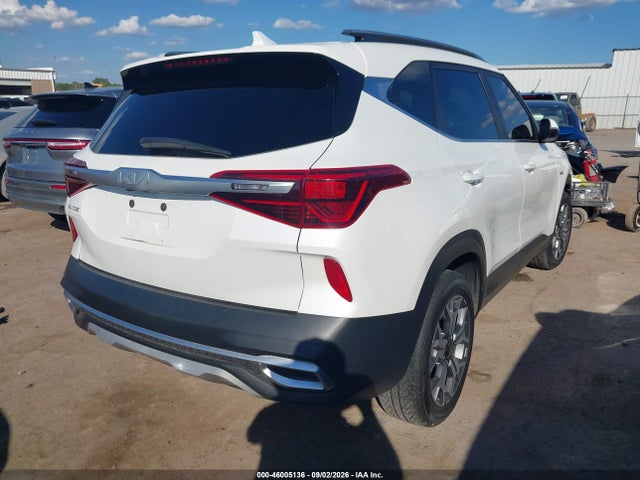 2022 KIA SELTOS EX 4