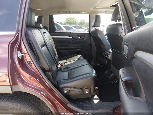 2017 TOYOTA HIGHLANDER XLE 8