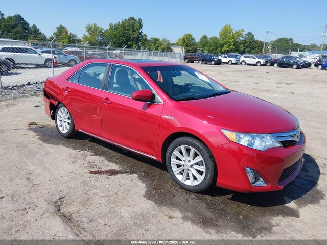 2013 TOYOTA CAMRY XLE