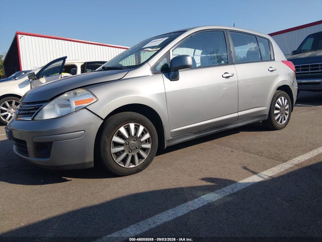 2012 Nissan VERSA 1.8 S — фото 2