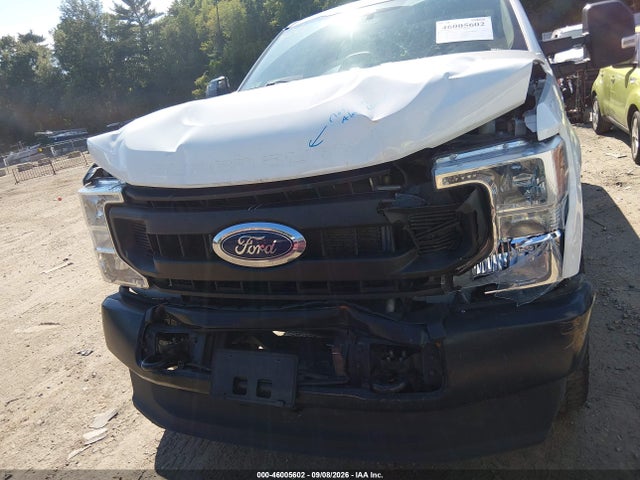 2022 FORD F-350 XL 12