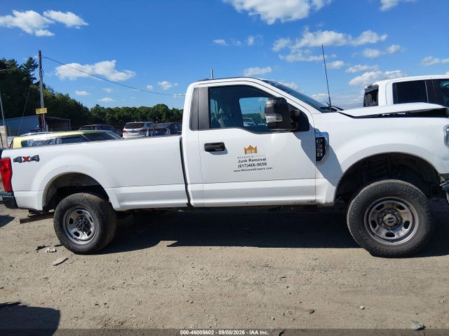2022 FORD F-350 XL 13