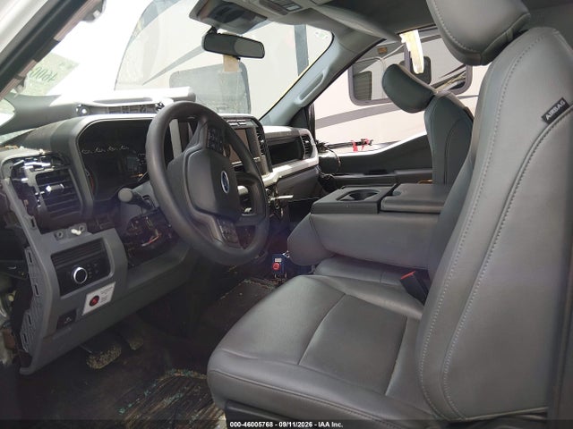 2023 FORD F-600 CHASSIS XL/XLT 7