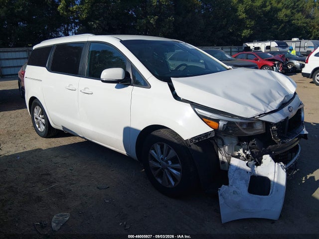 2017 KIA SEDONA LX