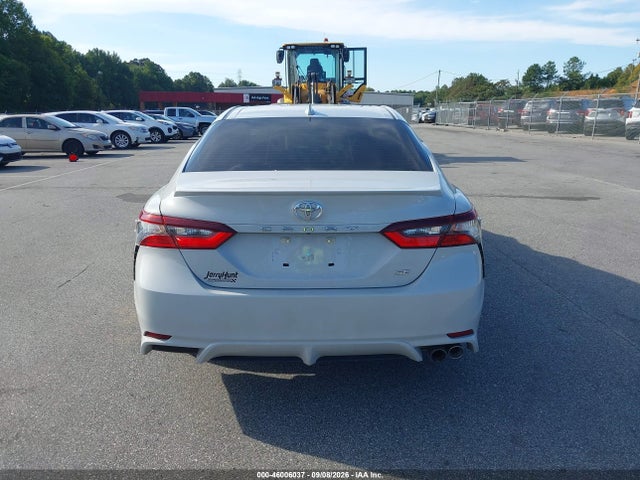 2022 TOYOTA CAMRY SE 17
