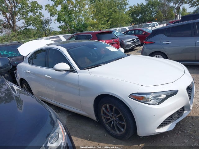 2017 ALFA ROMEO GIULIA AWD 13