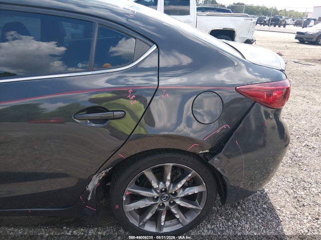 2018 MAZDA MAZDA3 TOURING 6