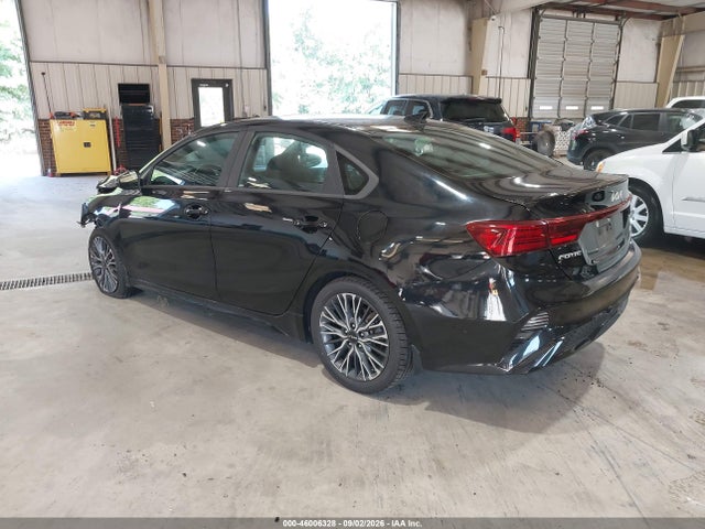 2023 KIA FORTE GT-LINE 3