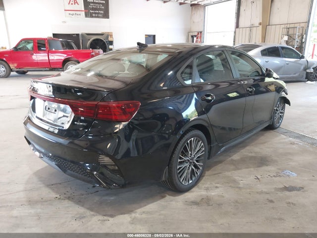 2023 KIA FORTE GT-LINE 4