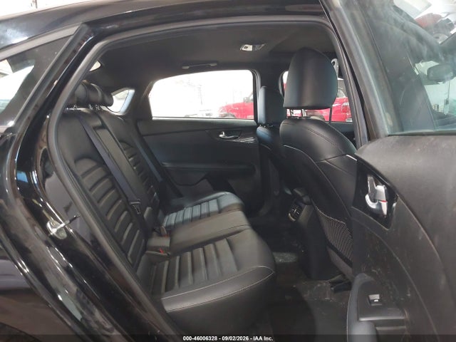 2023 KIA FORTE GT-LINE 8