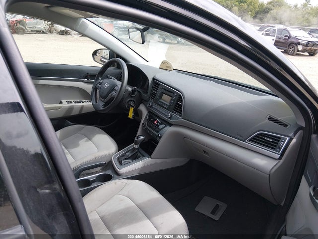 2018 HYUNDAI ELANTRA SE 5