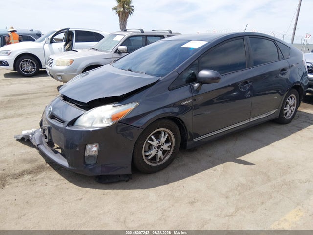 صورة 2 لـ 2011 Toyota PRIUS FOUR