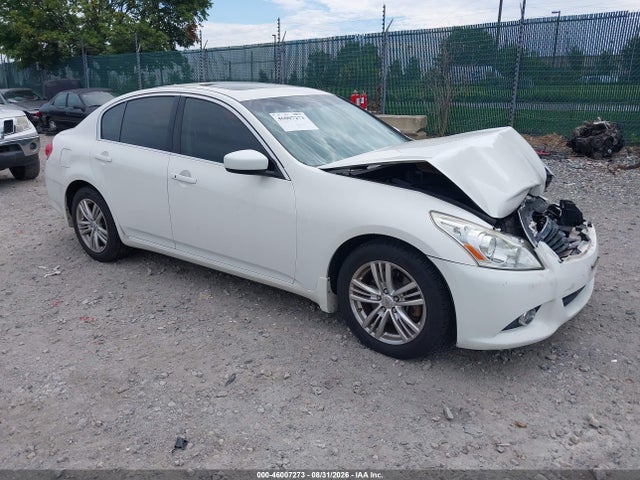 2013 INFINITI G37 