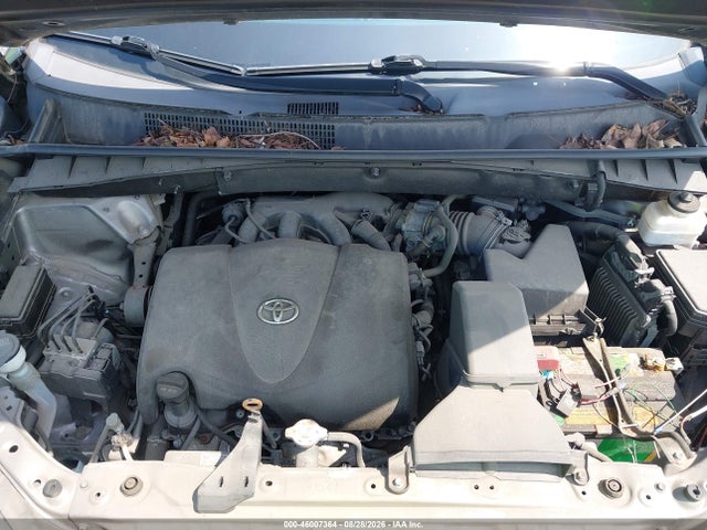 2019 TOYOTA HIGHLANDER LE 10