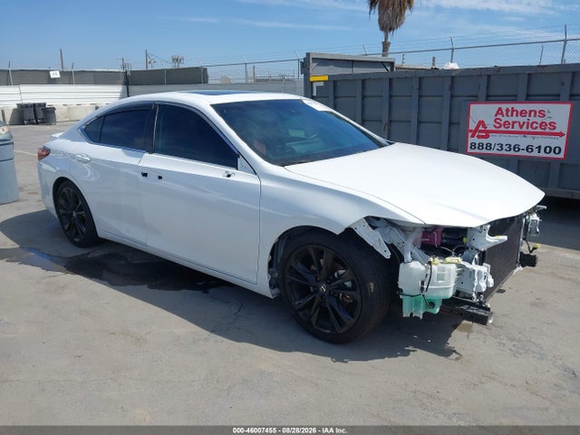 2023 LEXUS ES 300H F SPORT HANDLING