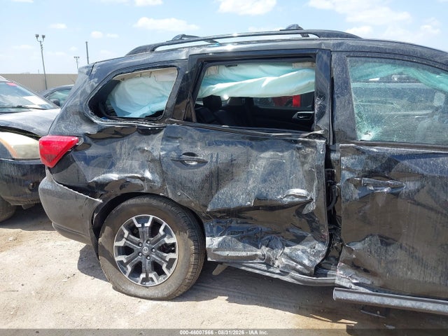 2019 NISSAN PATHFINDER SL 6