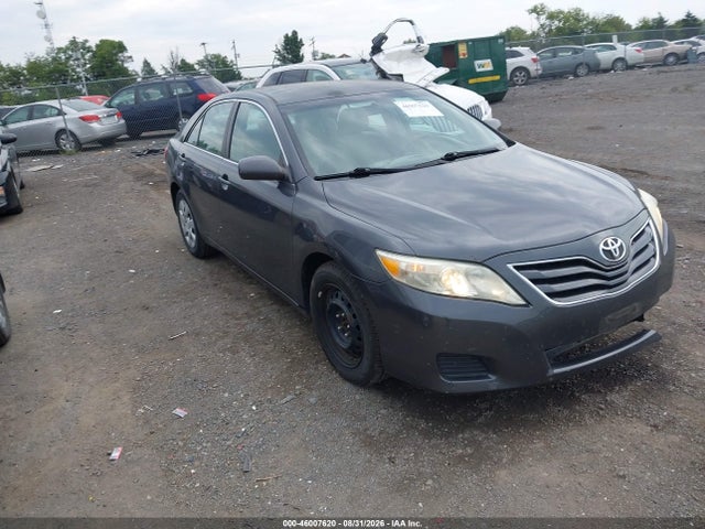 2011 TOYOTA CAMRY LE