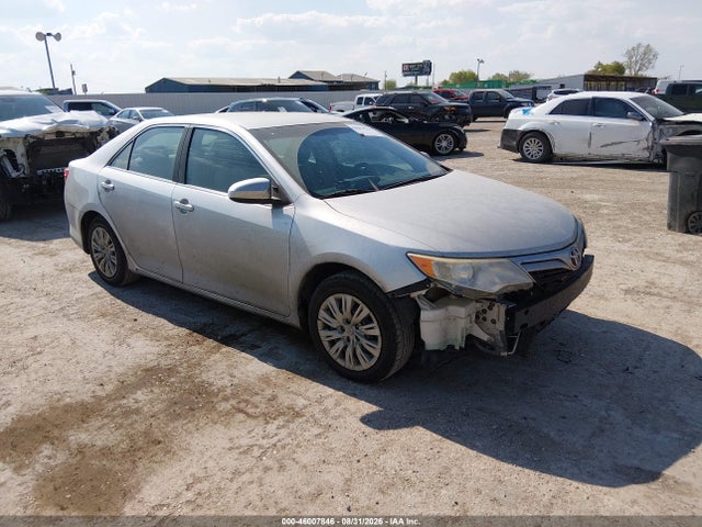 2014 TOYOTA CAMRY LE