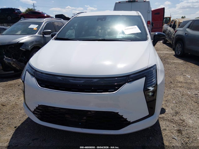 2027 CHRYSLER PACIFICA 6