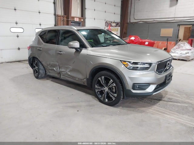 2021 VOLVO XC40 T5 INSCRIPTION